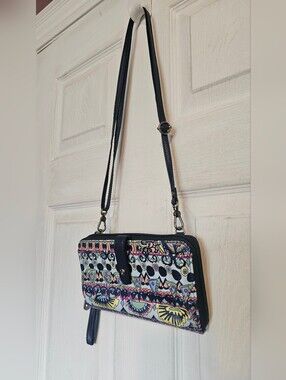 Sakroots Women's Smartphone Crossbody/Wristlet